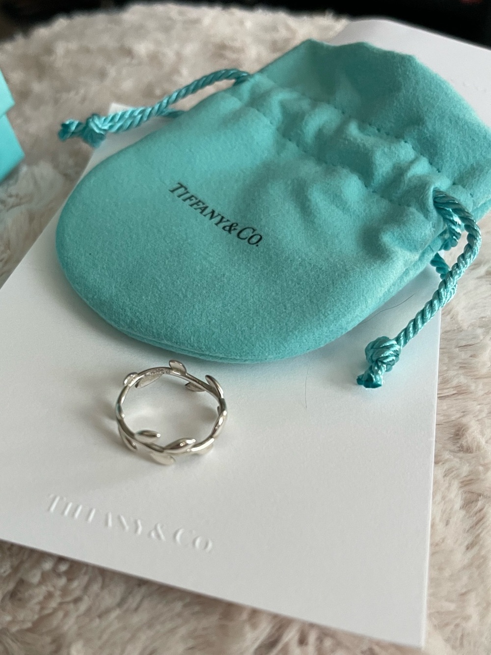 Tiffany & Co. Silver Leaf Ring with Signature Blue Pouch